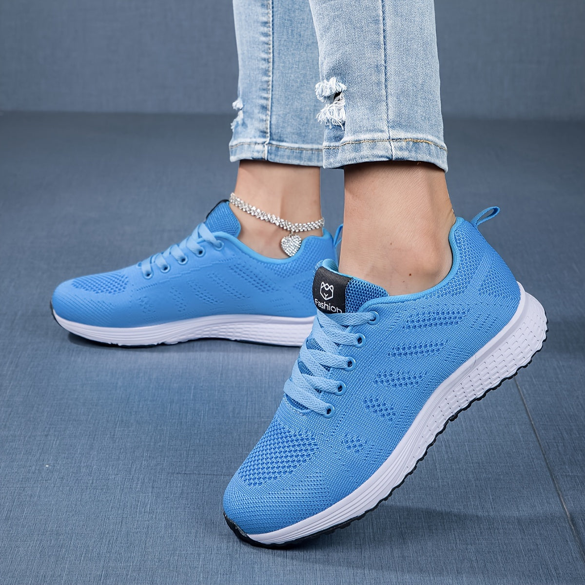 Women’s Lightweight Athletic Sneakers with Mesh and Laces