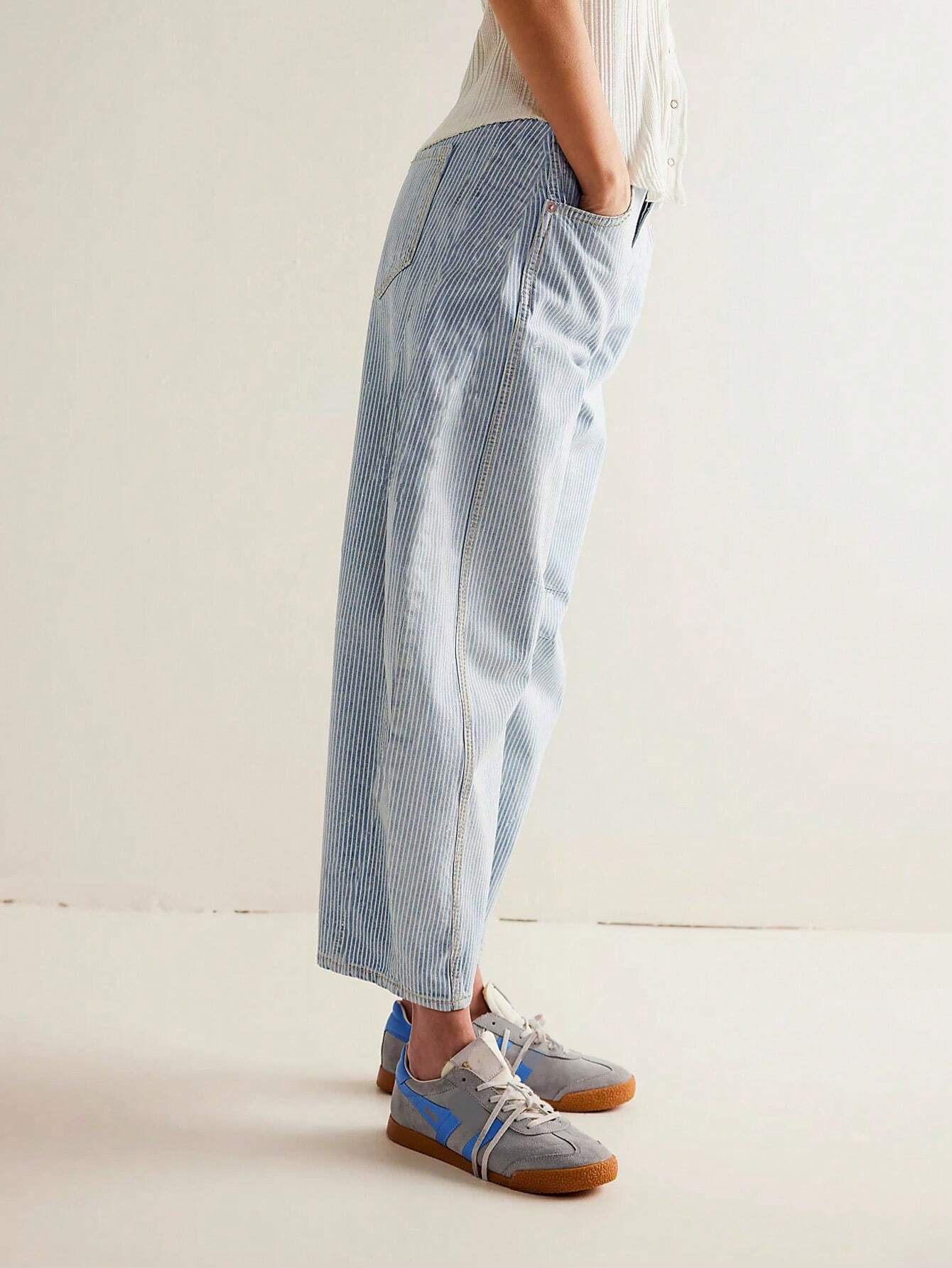 Women's Loose Fit Jeans with Comfort and Durability