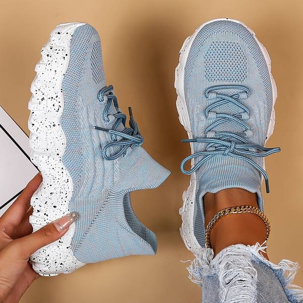 Women's Lightweight Sneakers for Comfort and Style