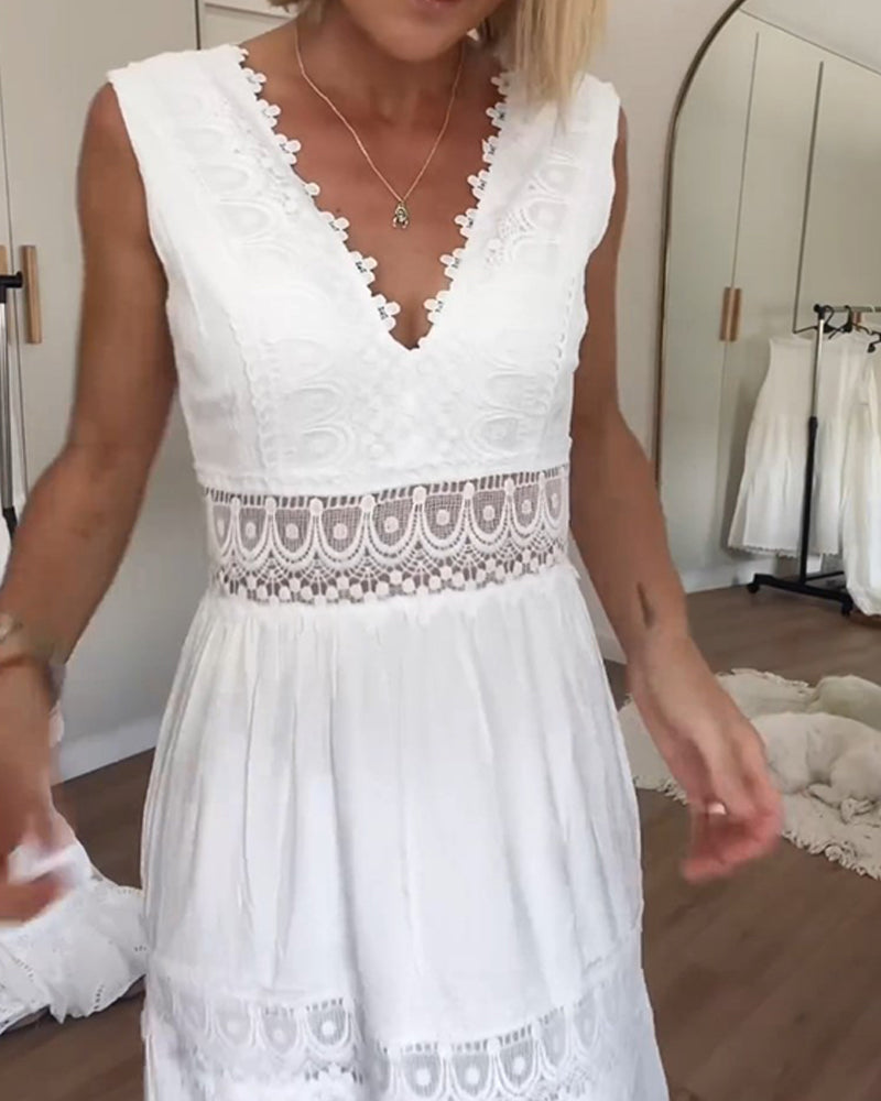 Women's White Lace-Trimmed Maxi Dress with V-Neck