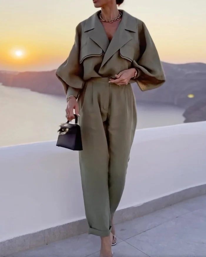 Women's Two-Piece Suit Set with Loose Blazer and Tapered Pants