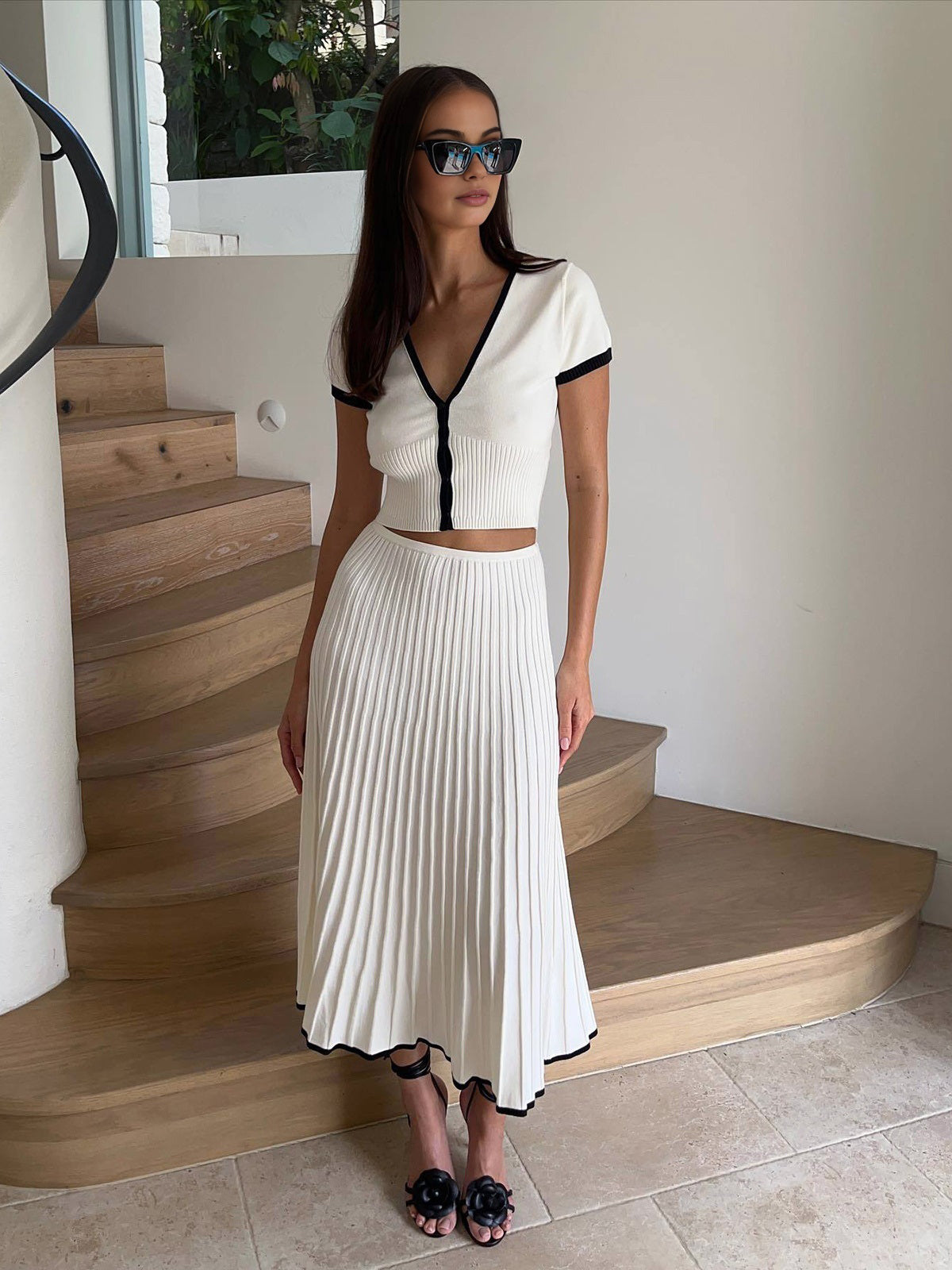 Women's Two-Piece Knit Set with Contrast Trim and Pleated Skirt