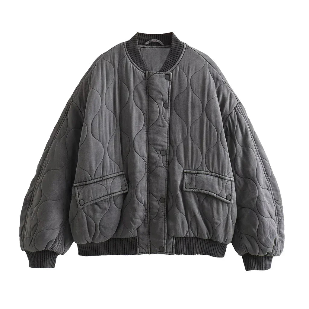 Women's Oversized Quilted Bomber Jacket with Snap Buttons and Pockets