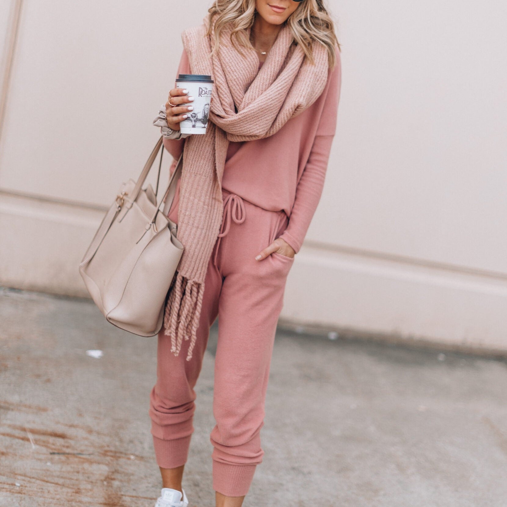 Women's 2-Piece Tracksuit Loungewear Set with Drawstring Pants
