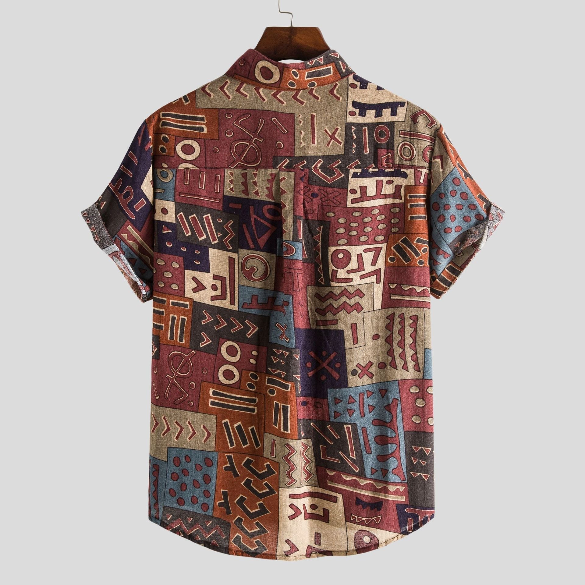 Men's Short-Sleeve Button-Up Shirt with Retro Ethnic Geometric Print