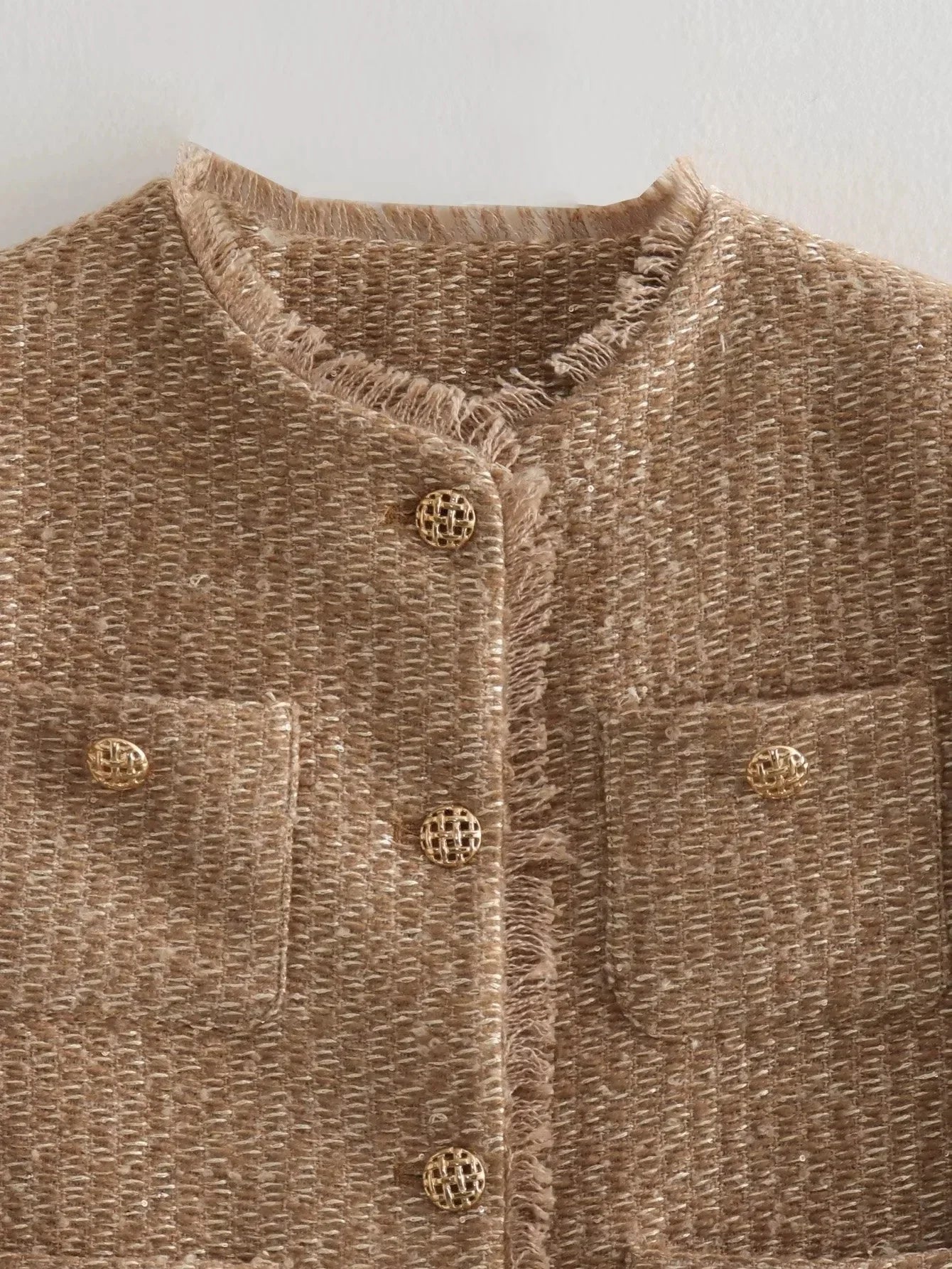 Women's Cropped Tweed Jacket with Long Sleeves and Elegant Short Coat Style