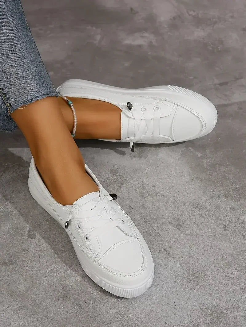 Women's Casual Round Toe Flat Shoes with Lace-Up Design
