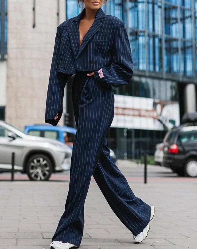 Women's Chic Two-Piece Set with Tailored Blazer and Wide-Leg Pants