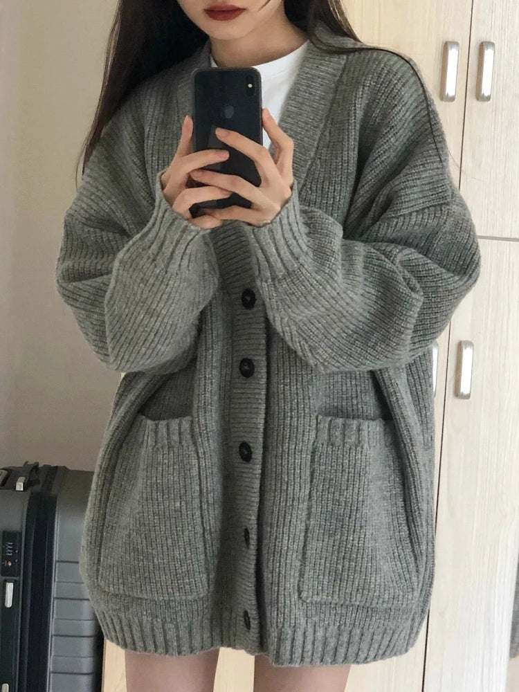 Women's Oversized Ribbed Cardigan with Drop Shoulders and Buttons