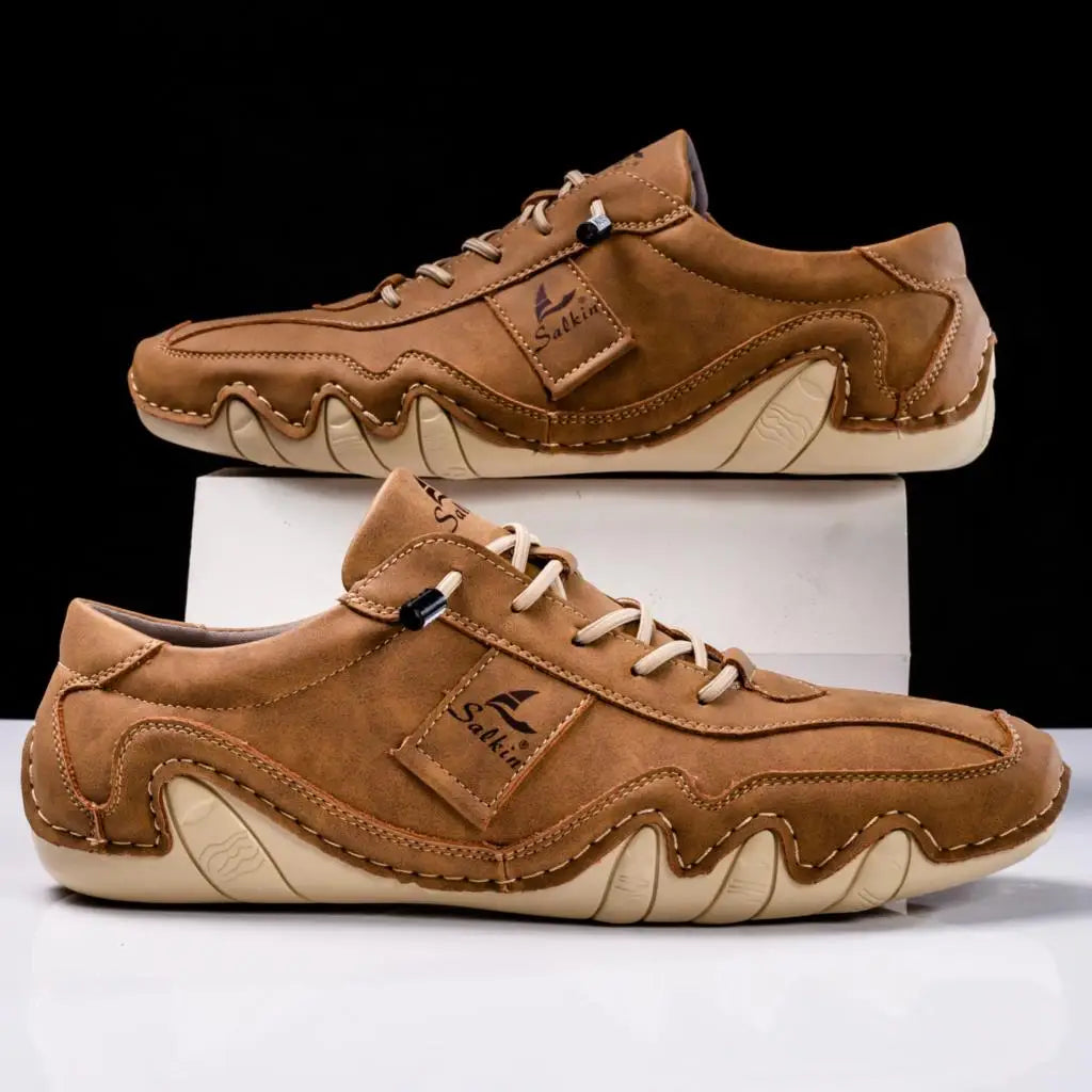 Men’s Lace-Up Casual Shoes with Contrast Stitching and Curved Sole
