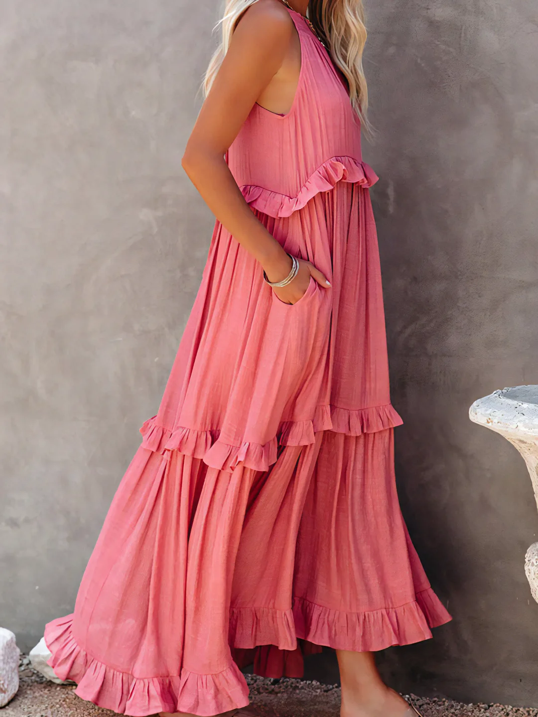 Women's Sleeveless Maxi Dress with Ruffled Skirt
