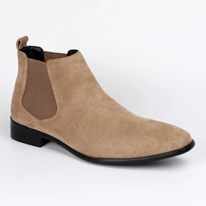 Men’s Chelsea Boots with Pointed Toe and Sleek Slip-On Design