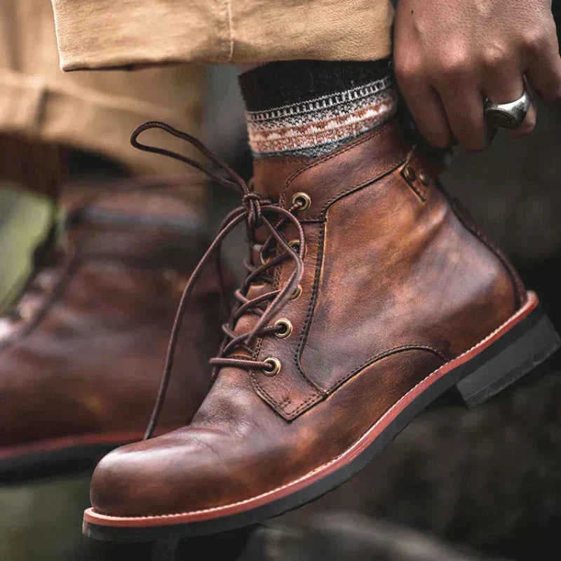Men’s Vintage Lace-Up Ankle Boots with Classic Rugged Design