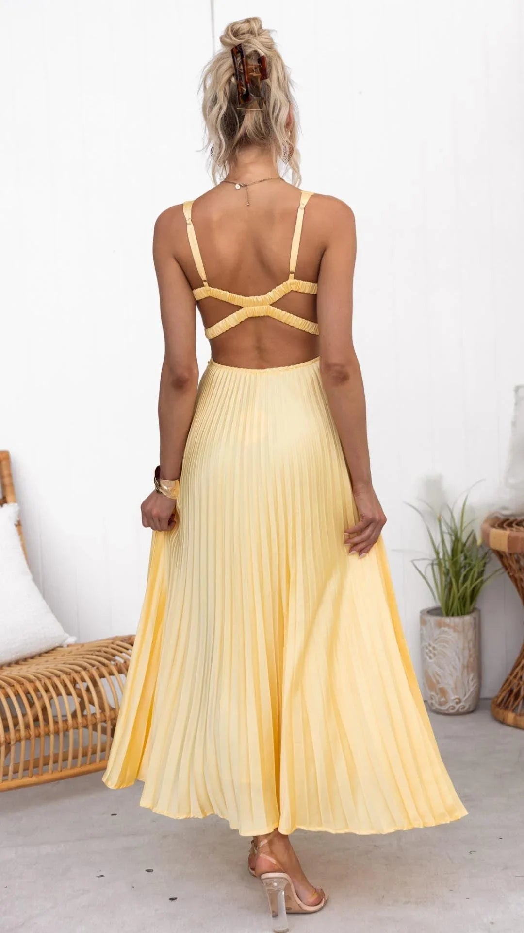 Women's Yellow Pleated Maxi Dress with V-Neck and Sleeveless Cut