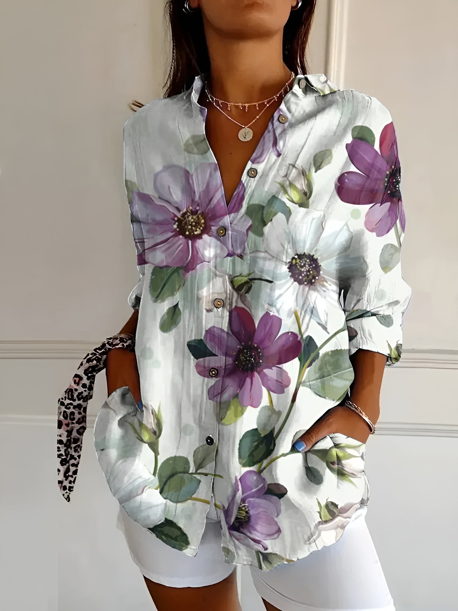 Women's Floral Button-Up Blouse with Long Sleeves and Relaxed Fit