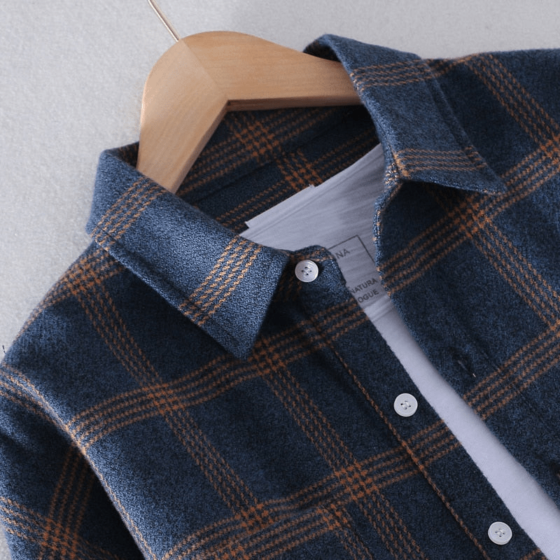 Men's Long Sleeve Check Button Up Shirt with Casual Fit Design