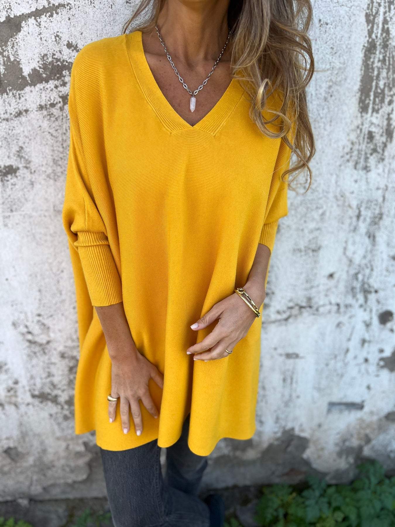 Women’s Oversized V-Neck Shirt with Drop Shoulders and Long Sleeves