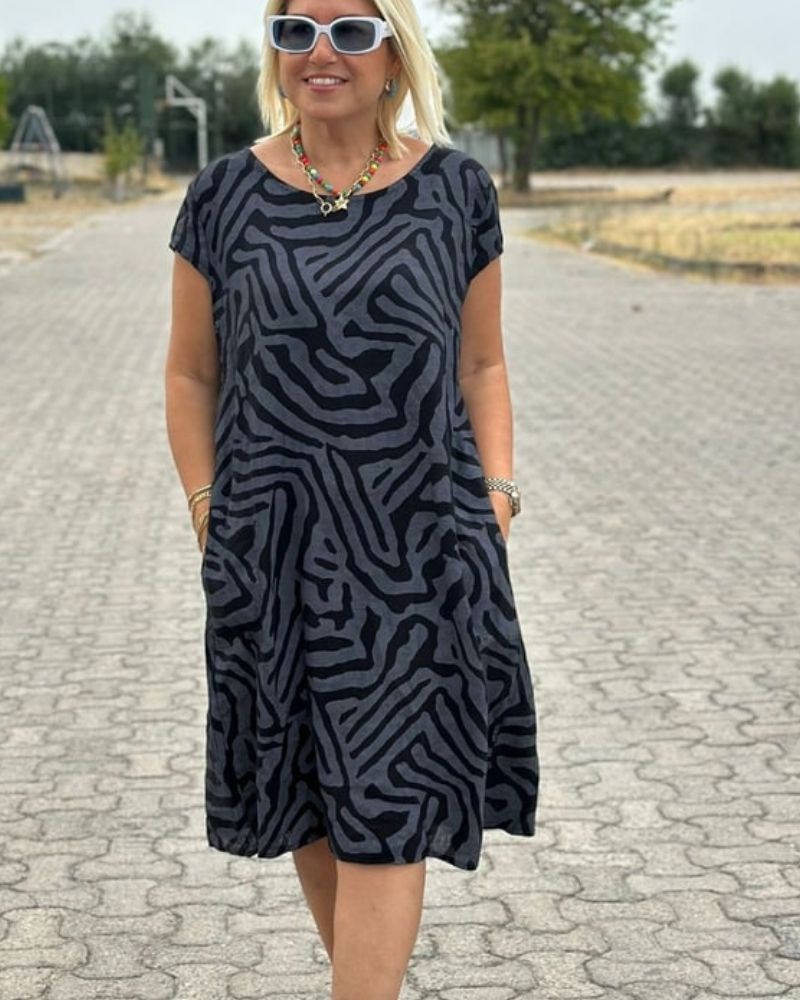 Women's Relaxed Fit Midi Dress with Short Sleeves and Pocket Detail