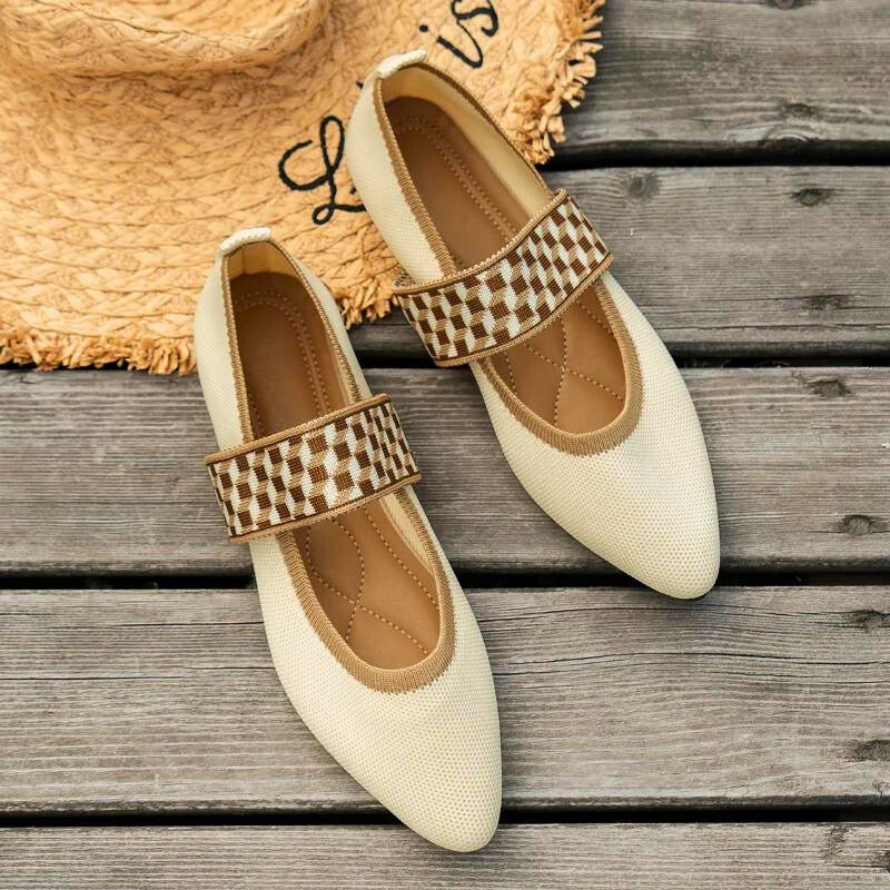 Women's Stylish Flats with Adjustable Strap for Comfortable Fit
