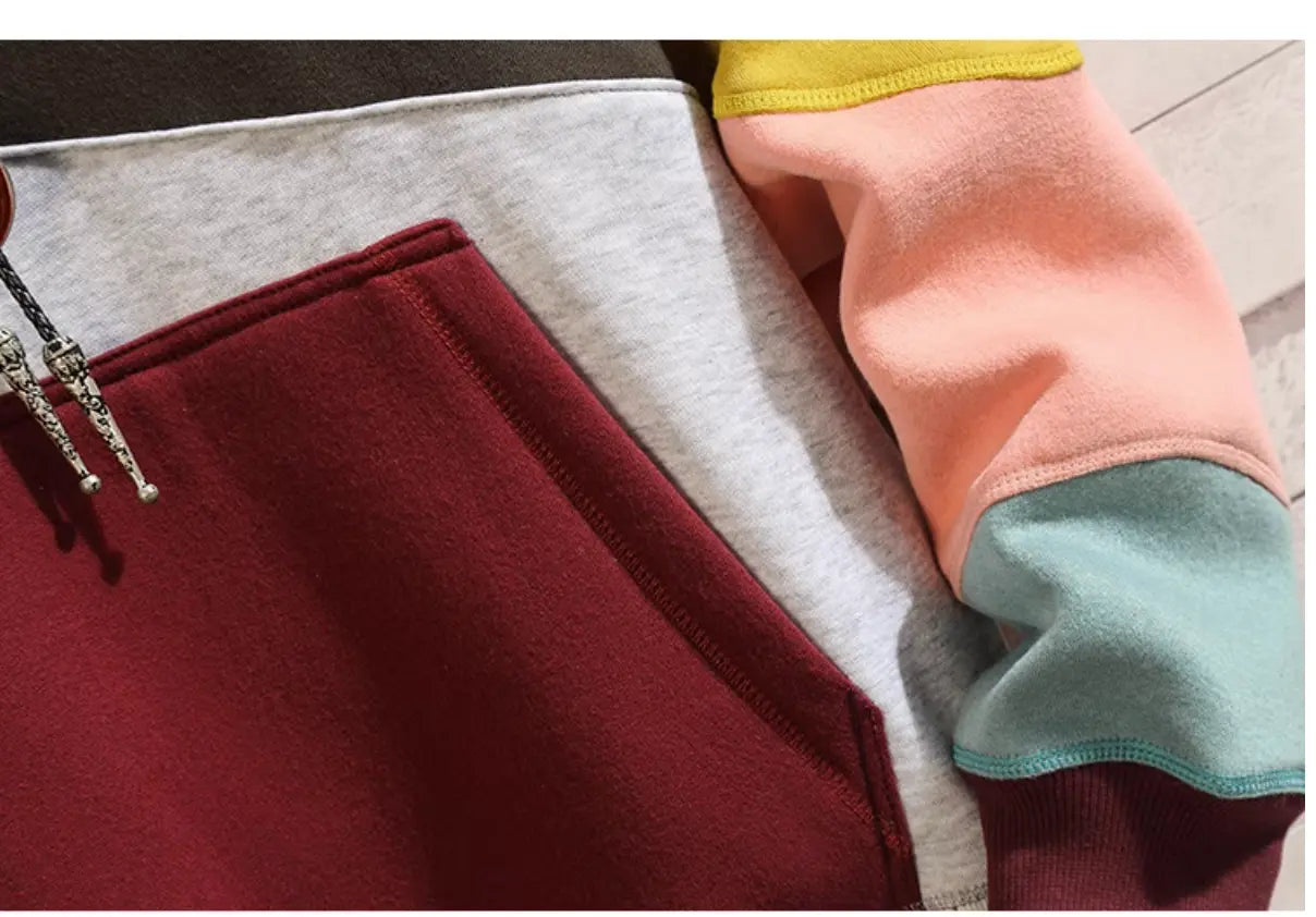 Men's Geometric Colorblock Hoodie with Kangaroo Pocket Design