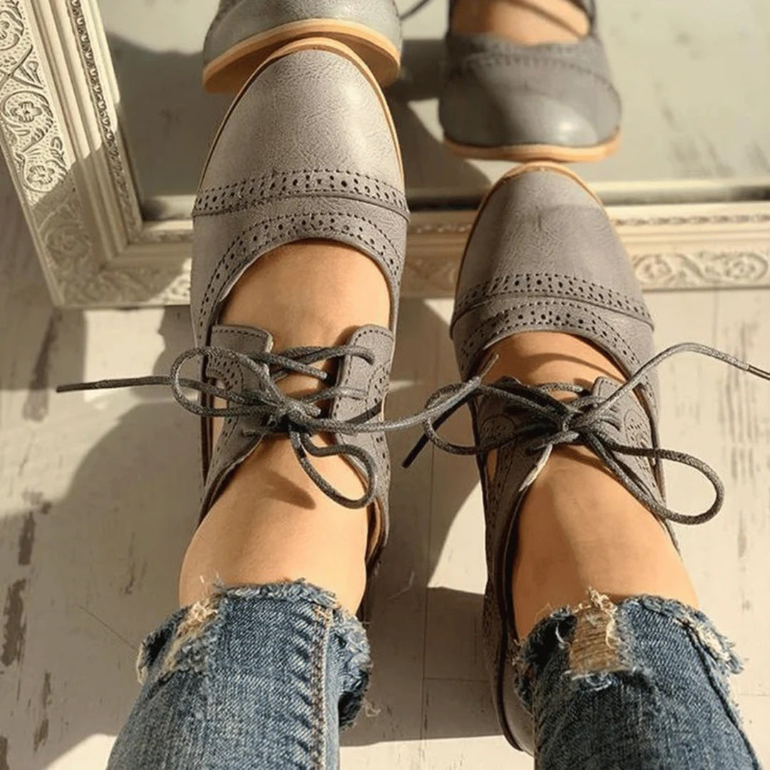 Women's Retro Oxford Heels with Cutout Detail and Block Heel