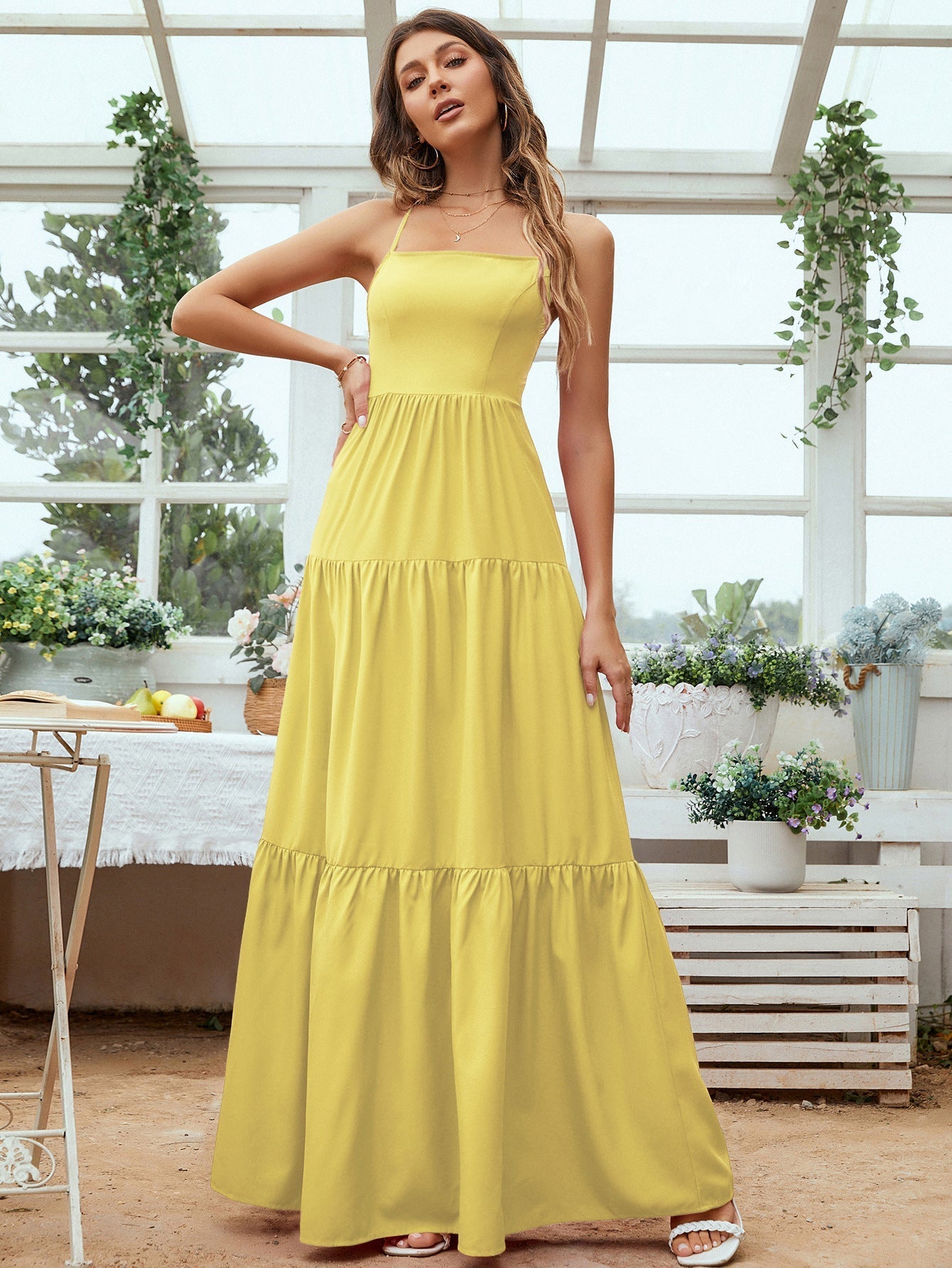 Women's Tiered Backless Maxi Dress with Spaghetti Straps