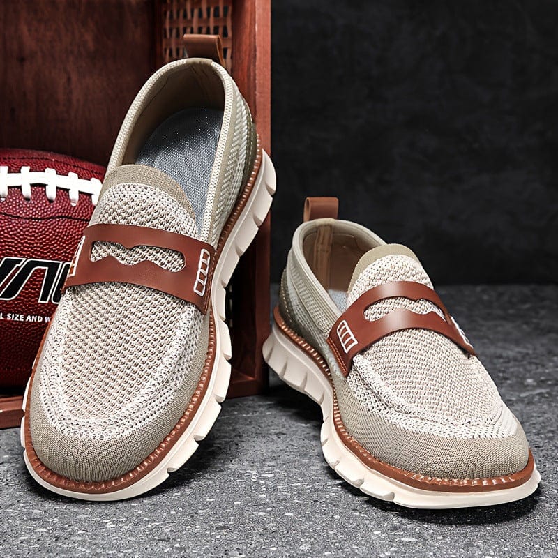 Men's Breathable Mesh Sneakers with Contrast Overlay and Cushioned Sole