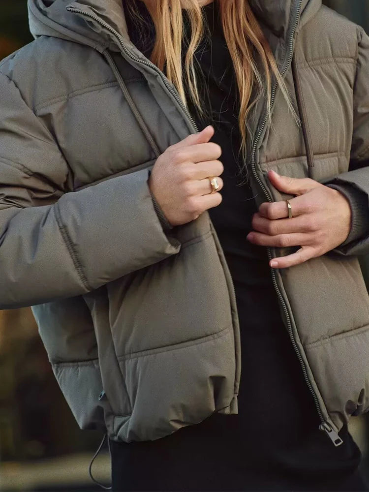Women's Casual Hooded Puffer Jacket with Quilted Insulation
