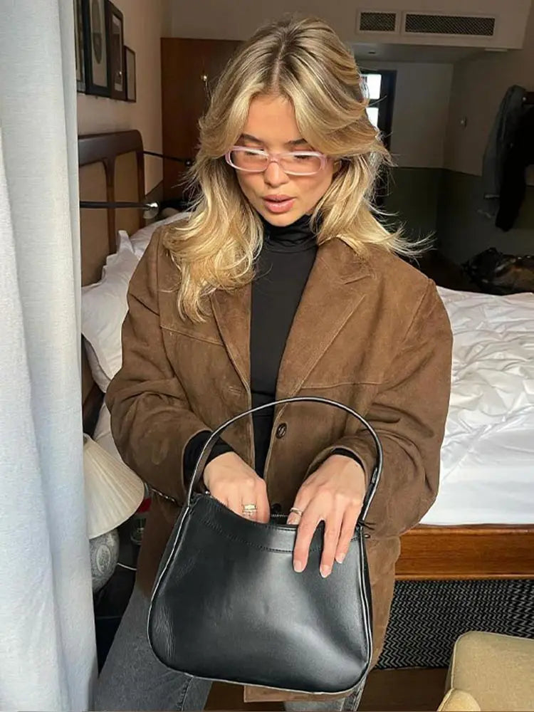 Women's Button-Up Winter Jacket with Oversized Fit and Pockets