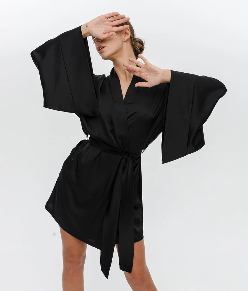 Women's Short Kimono Dressing Gown with Belted Waist and Wide Sleeves