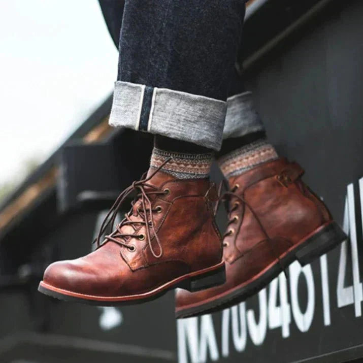 Men’s Vintage Lace-Up Ankle Boots with Classic Rugged Design